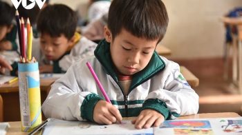 Bộ trưởng Bộ GD-ĐT: Sắp tới chắc chắn sẽ có chuyển biến về thu nhập của giáo viên