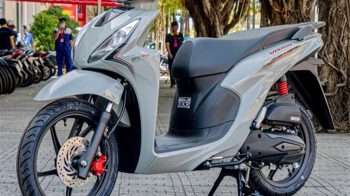 Nhiều mẫu xe máy tay ga ăn khách hạ giá