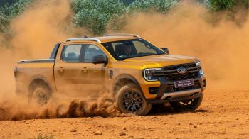 Thị trường ô tô Việt Nam: Đua giảm giá cũng không “cứu” nổi doanh số xe Nhật Bản và Hàn Quốc, Ford nổi thành hiện tượng