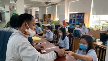 Đề nghị bỏ quy định “chờ 12 tháng” mới được rút BHXH một lần