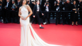 ARIANA GREENBLATT Diện Thiết Kế Của CONG TRI Trong Lần Đầu Tiên Xuất Hiện Tại CANNES 2025