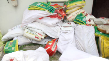 Theo dõi suốt 6 tháng, phanh phui đường dây buôn bán hàng giả xuyên biên giới hàng nghìn tỷ đồng: Tịch thu 22.000 tấn thực phẩm, tiêu hủy 4,2 tấn gạo giả, 850.000 lít đồ uống