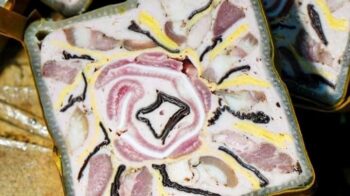 Về Hưng Yên tận thấy cách chế biến loại giò chả ‘độc nhất vô nhị’ phục vụ Tết