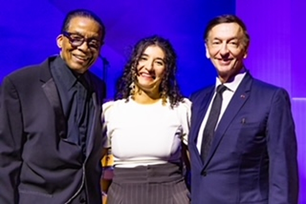 Malou Oheix đến từ Pháp Giành Giải Nhất Cuộc Thi Giọng Hát Jazz Quốc Tế Herbie Hancock Institute năm 2026 tại Fondation Louis Vuitton